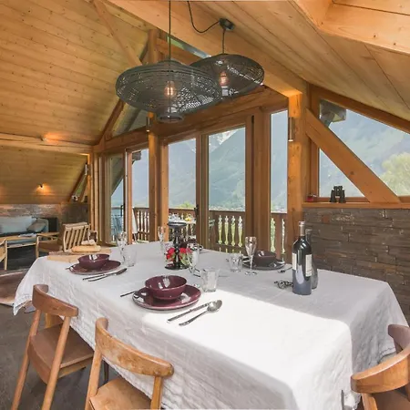 Sleeps 8 * Chamonix