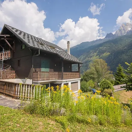 Sleeps 8 Chamonix