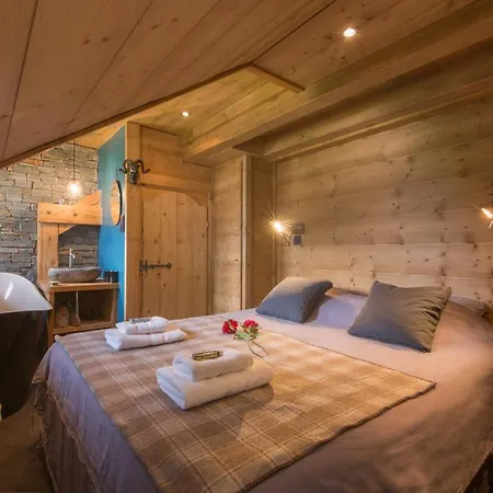 Sleeps 8 * Chamonix